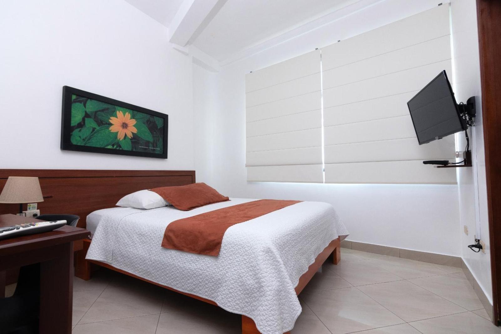 Hotel Castell Guayaquil Exterior photo