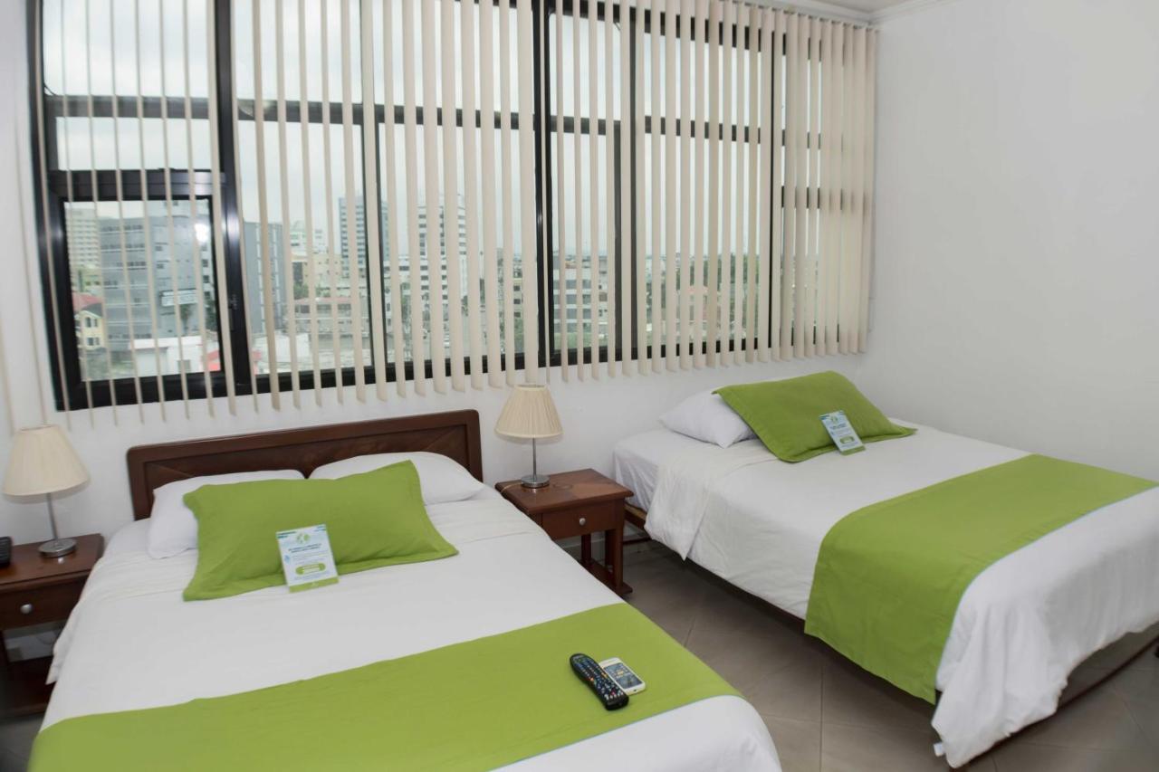 Hotel Castell Guayaquil Exterior photo